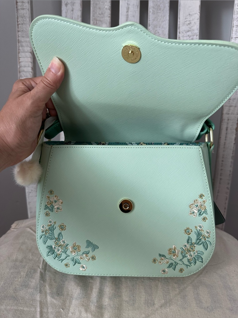 Loungefly Disney Parks Peter Pan-Tinkerbell Crossbody Bag - Picture 6 of 7